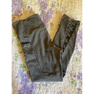 Senita Green Capri Leggings!